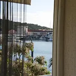 Apartment Vala *
