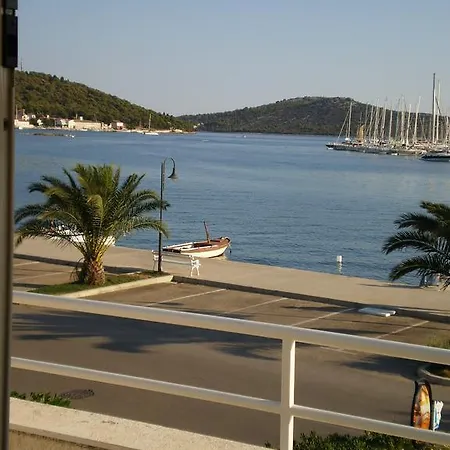 Apartamento Vala Rogoznica (Sibenik-Knin)