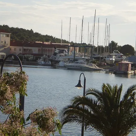 Apartamento Vala Rogoznica (Sibenik-Knin)