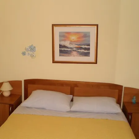 Apartamento Vala Rogoznica (Sibenik-Knin)